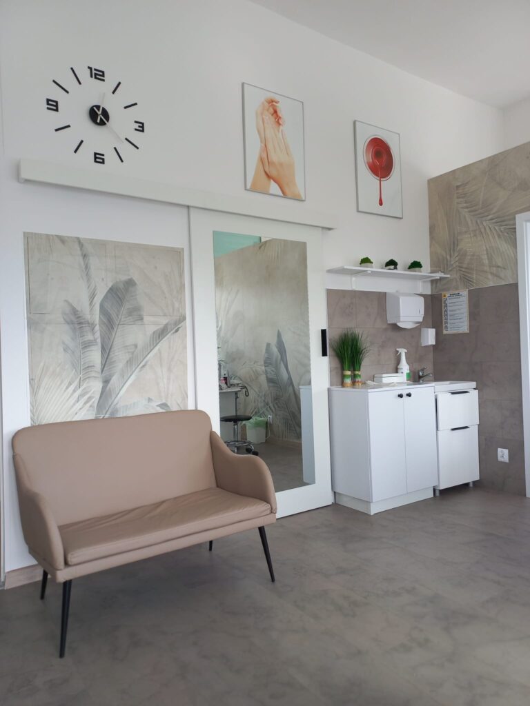 Wnętrze salonu kosmetycznego Dermline w Krakowie
