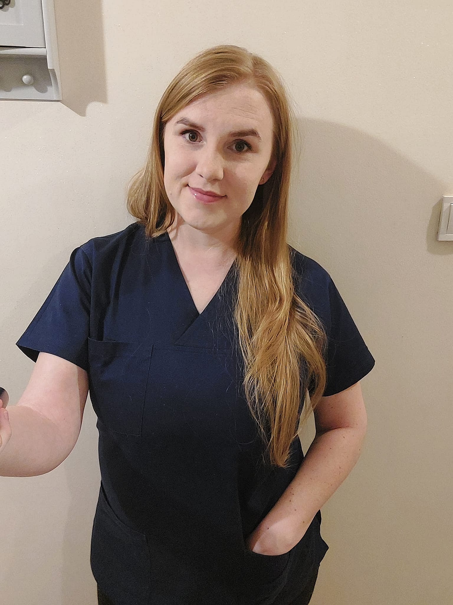 Magdalena, kosmetolog i podolog w Dermline