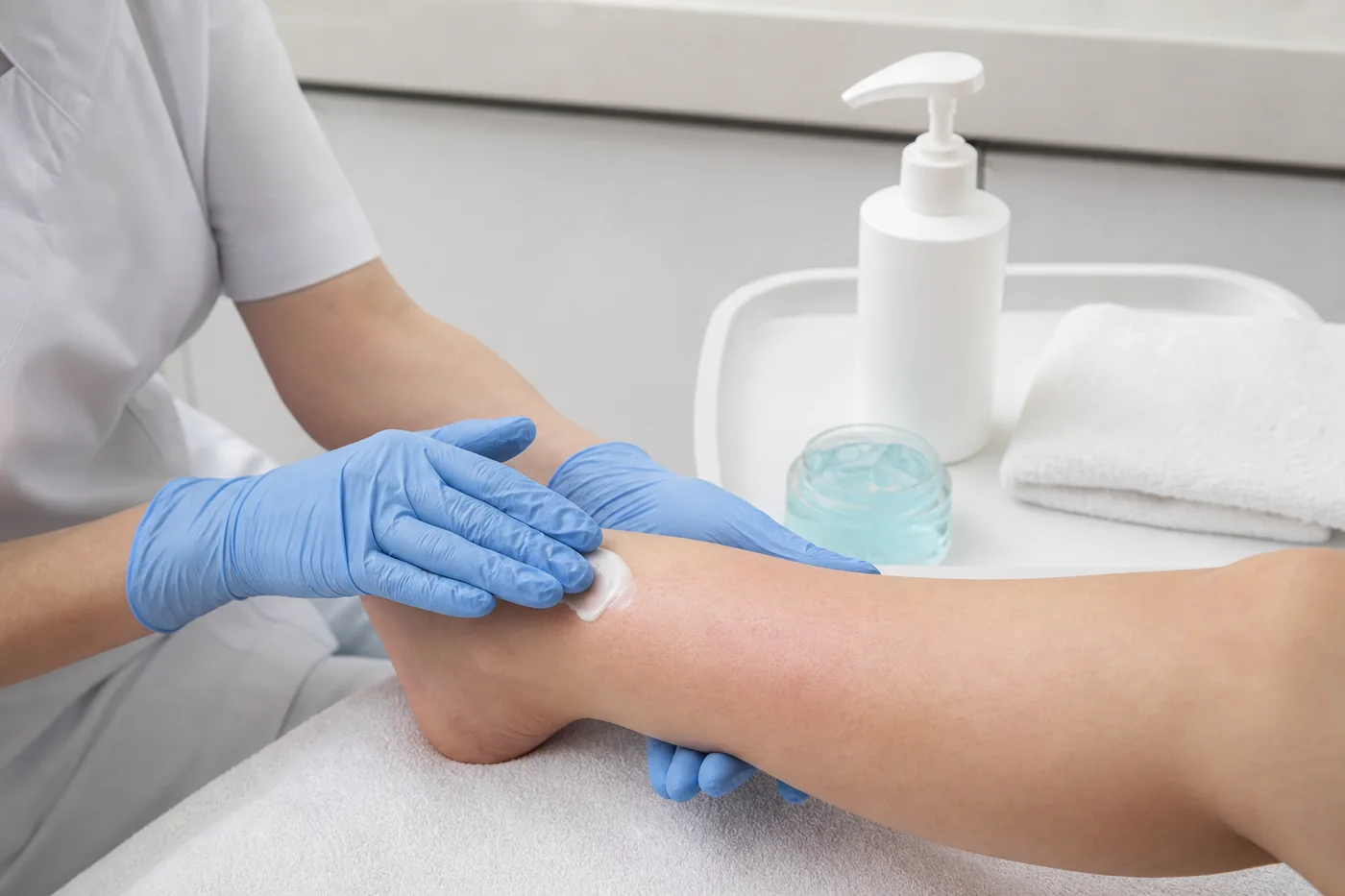 Łagodna pielęgnacja skóry po depilacji laserowej